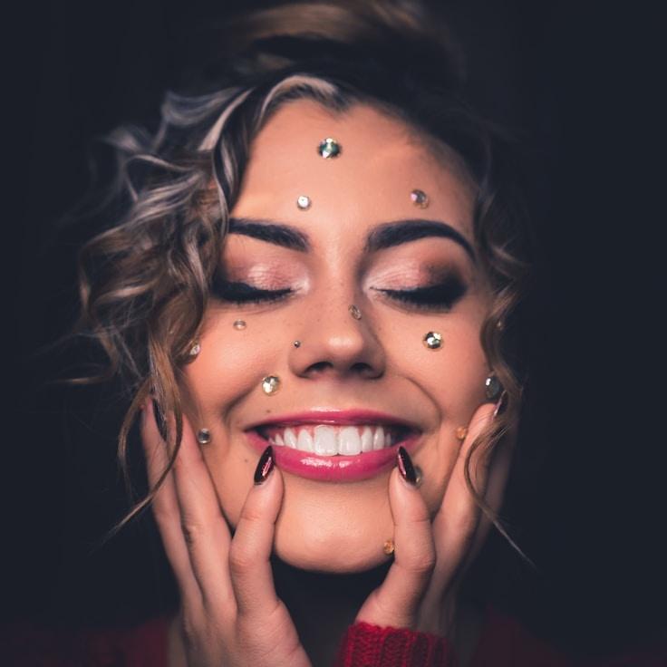 Milo Chen, Client Relations Director, discussing corporate gifting strategy with business clients